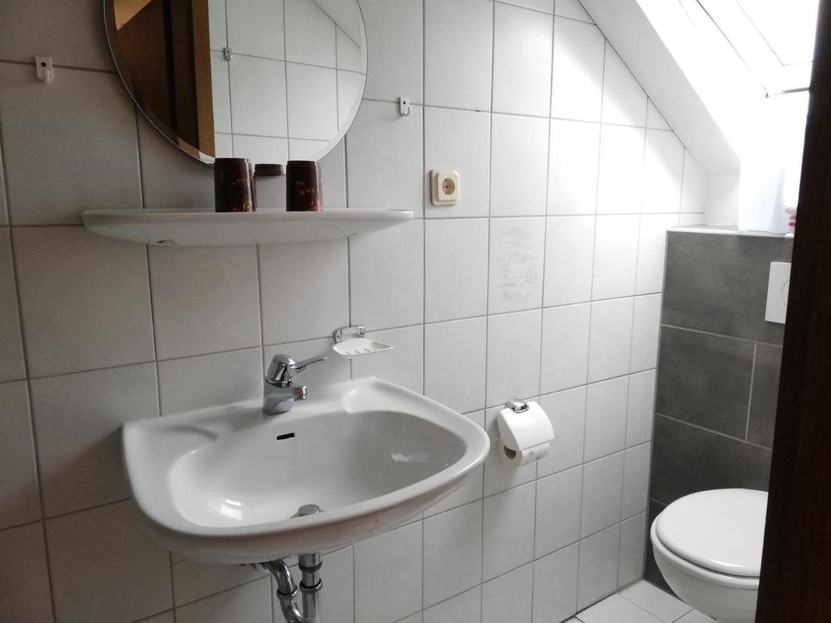 Wein-Und Gaestehaus Alfons Bollig Trittenheim Esterno foto
